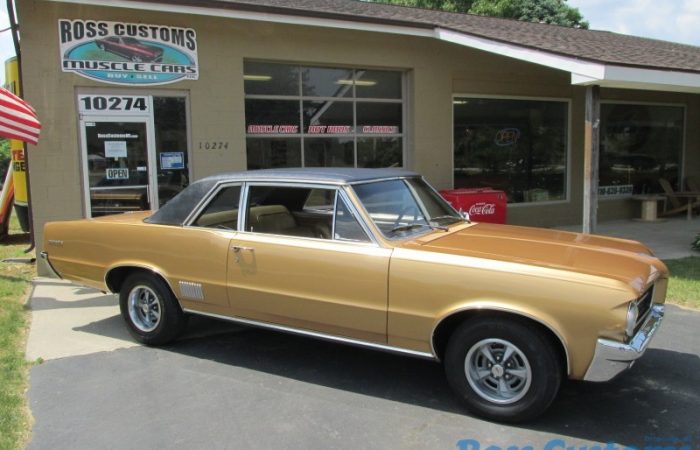 SOLD SOLD - 1964 Pontiac LeMans 400 - 4 Speed
