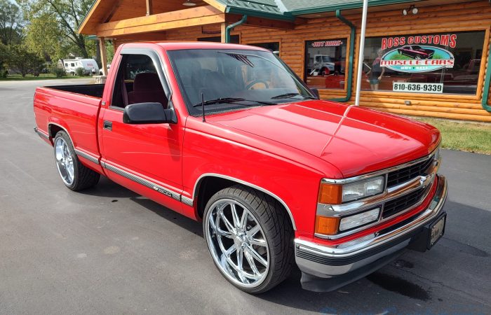 FOR SALE - 1995 Chevrolet Silverado Shortbox - 2 wheel drive - $23,900