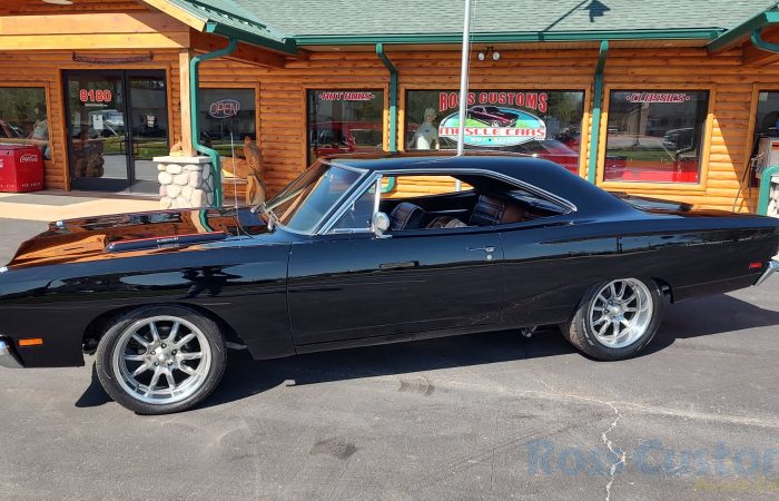 FOR SALE - 1969 Plymouth Roadrunner Hemi - Resto-Mod - $68,900