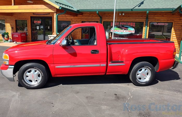 FOR SALE - 2000 GMC Sierra - Short-box Style-side - $25,900
