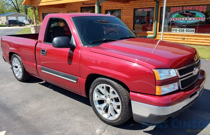 FOR SALE - 2006 Chevrolet Silverado Shortbox - $25,900